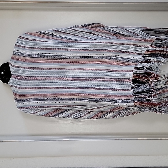 Cover - Picture 4 of 5